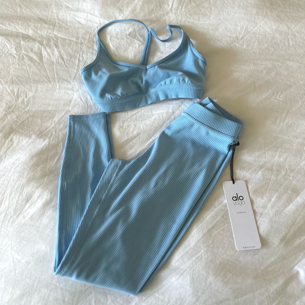 Alo Yoga Set Bra And Leggings Nwt